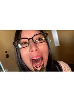 YA-203 -  Lets enjoy the teeth of a beautiful woman with huge glasses YO Shiori Tsukada