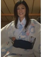 A175B-04 - Pickup at the Hot Springs! A slender wife, dressed in a yukata, straddles a man with a beaming smile!