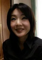 M770G-008 -  A beautiful, slender-bodied, neat-looking MILF with a lovely smile is blindfolded for perverted, lewd sex!