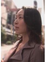 V104I-004 -  A beautiful black-haired married woman with an overwhelming celebrity vibe! If you follow her winning phrases that are only used in interviews, you will end up having creampie sex!
