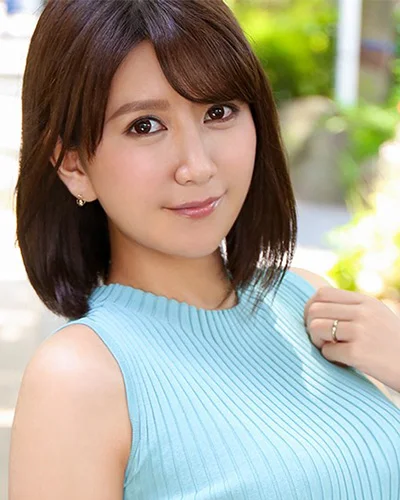 Akina Inamura