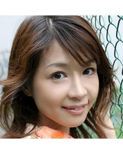 Ayaka Hoshino