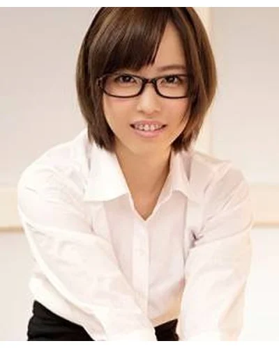 Emi Hinata