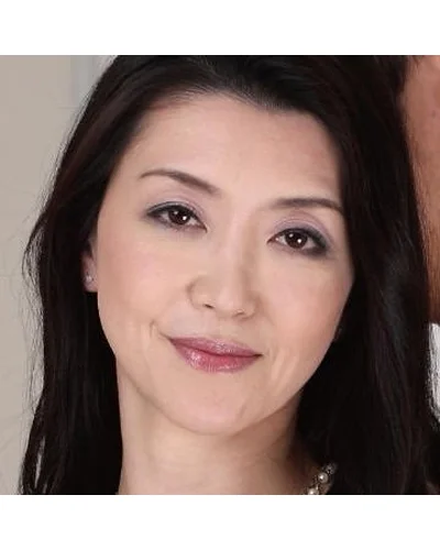 Emiko Kaku