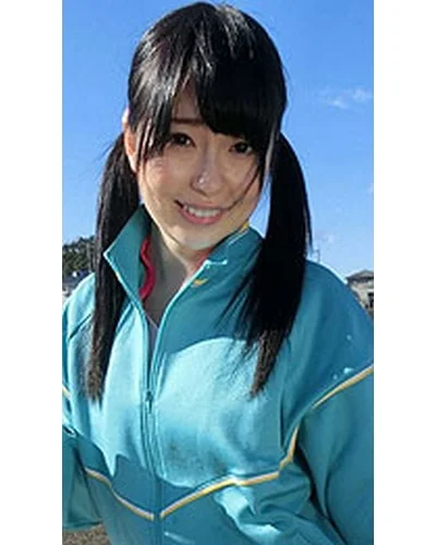Maho Adachi
