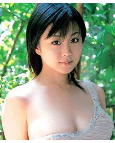 Maki Hoshino