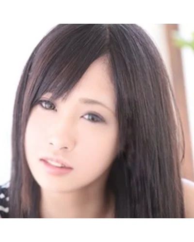 Moena Nishiuchi