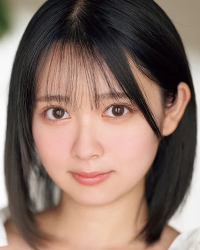 Momo Hoshimiya