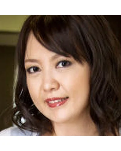 Momoe Ozaki