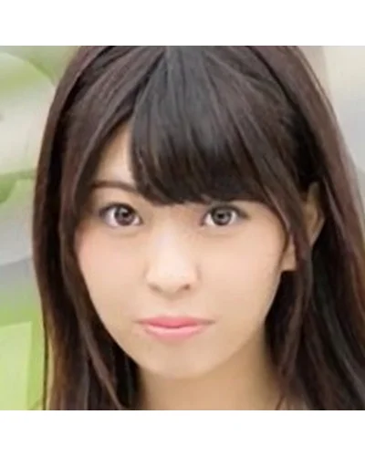 Riri Momoka