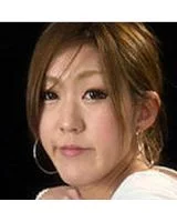 Mirei Momoka