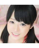 Momo Sakata