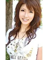 Yukari Akimoto
